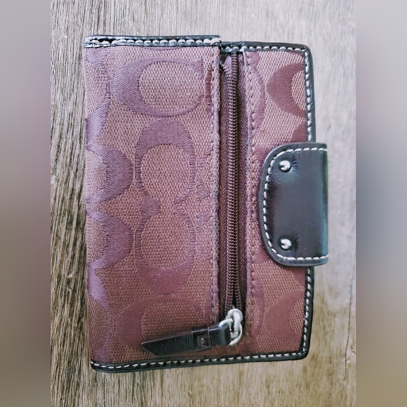 Coach Monogram Wallet - Picture 2 of 3